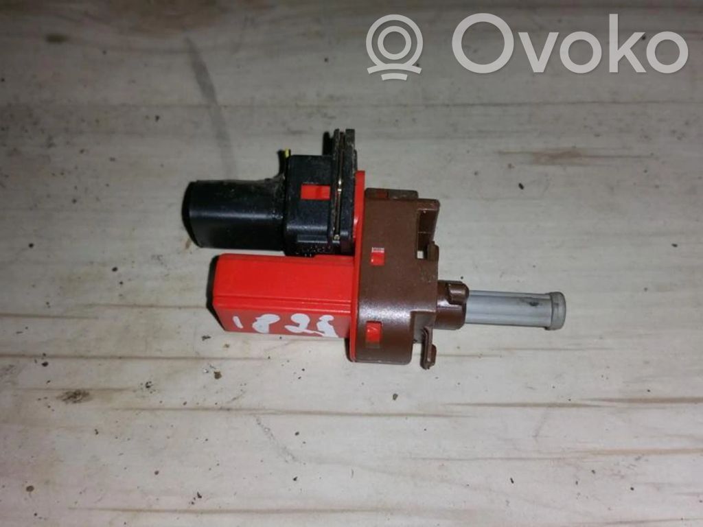 Interruptor sensor del pedal de freno   98BB7C534AA,98BB7C534AA,98BB7C534AA,98BB7C534AA