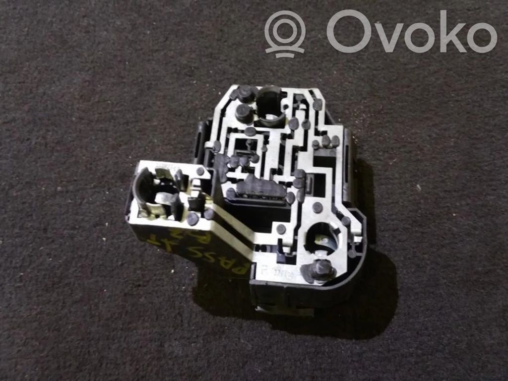 Volkswagen PASSAT B3 Portalampada fanale posteriore 