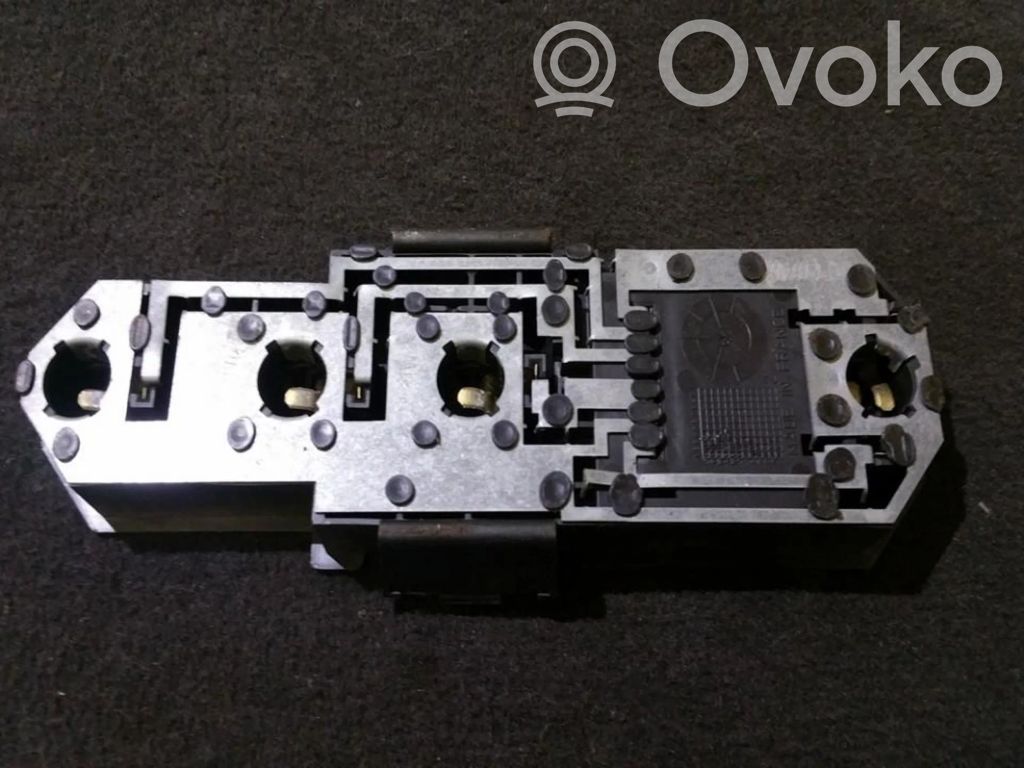 Ford Mondeo MK I Porte ampoule de feu arrière