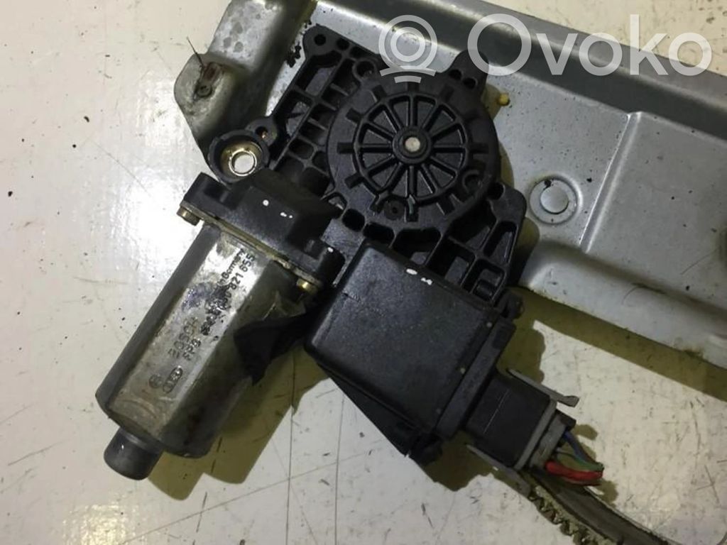 Opel Vectra B Motorino alzacristalli della portiera anteriore