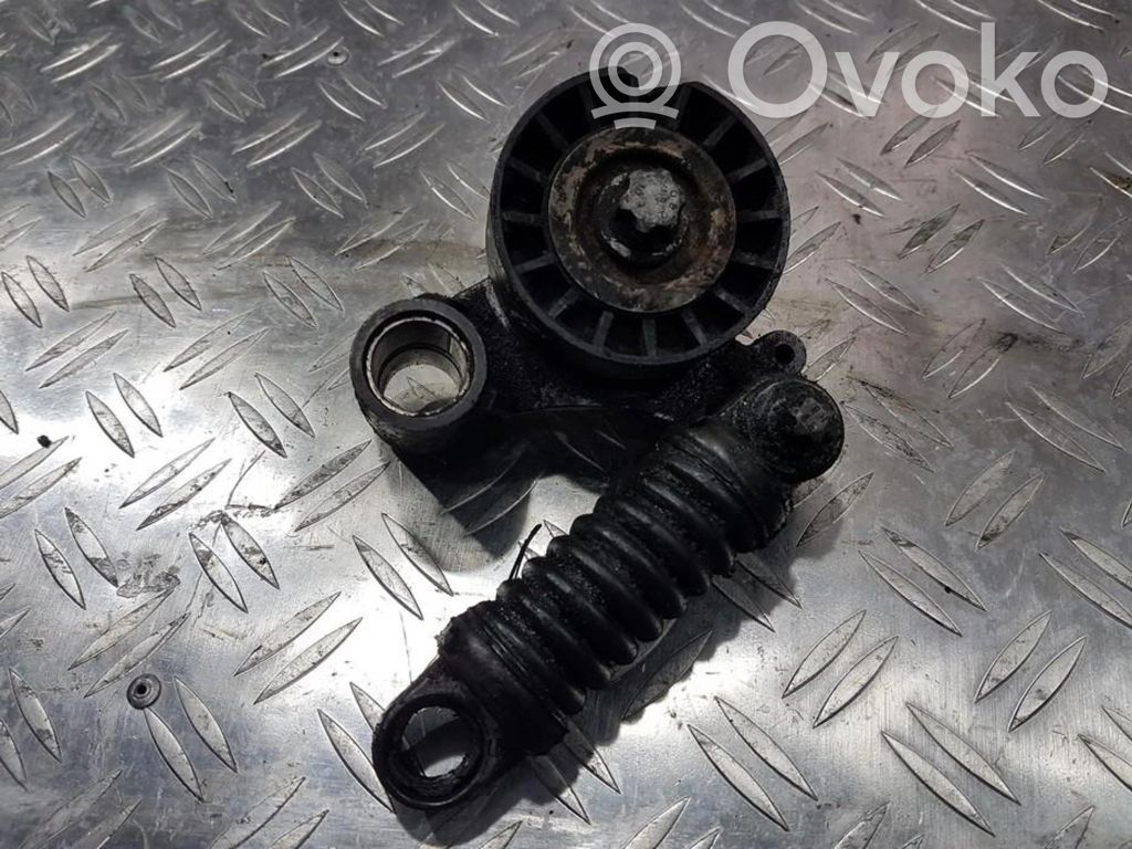 Opel Corsa C Napinacz paska alternatora 