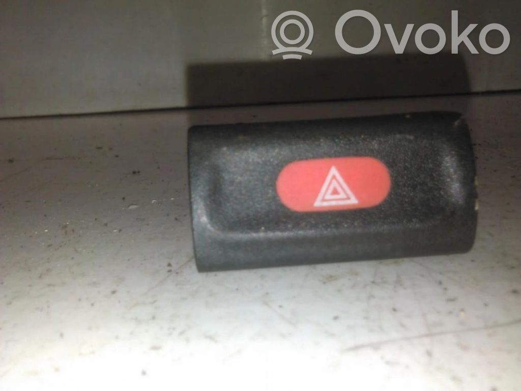 Opel Vectra B Interruttore luci di emergenza 