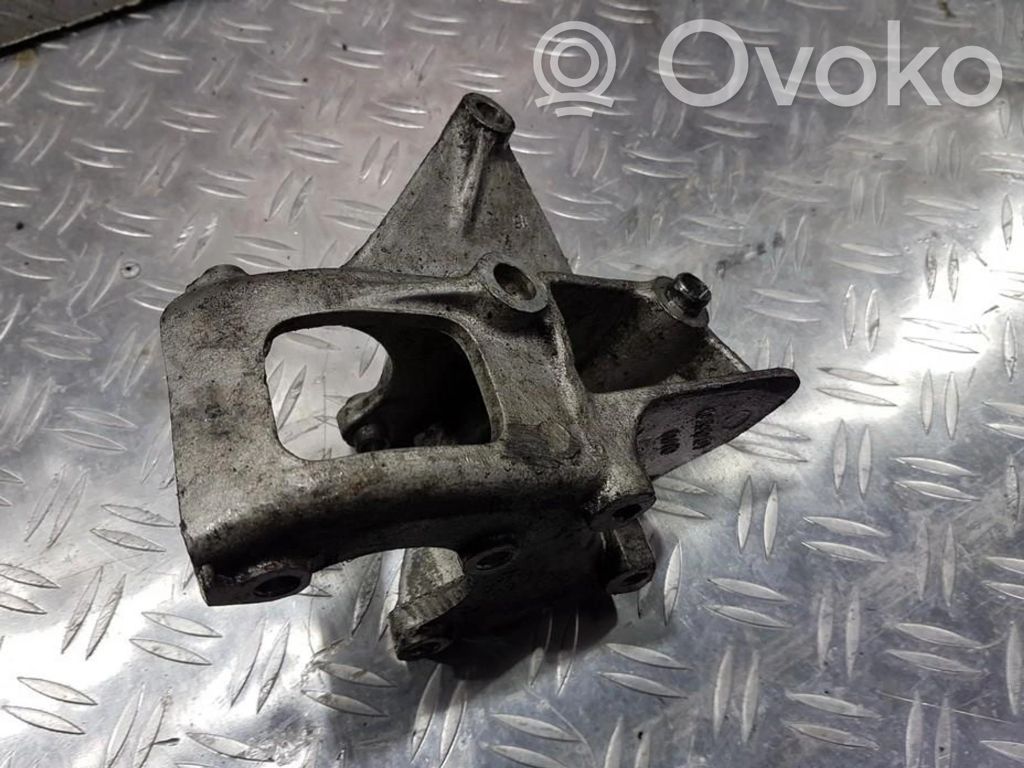 Rover 214 - 216 - 220 Engine mount bracket 