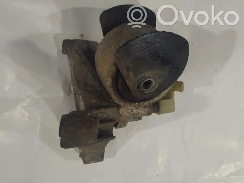 Mitsubishi Carisma Supporto di montaggio del motore