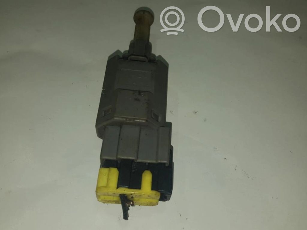 Comutator senzor pedală frână   GA2C6649Y,GA2C6649Y