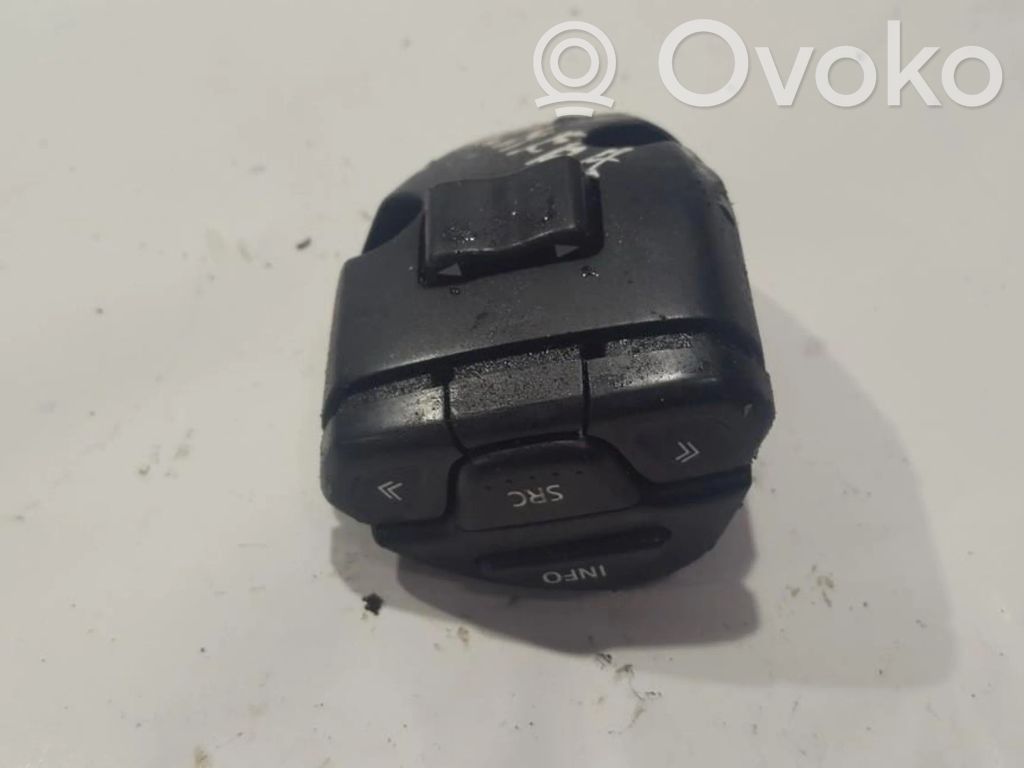 Nissan Almera N16 Interruptor de control multifunción 