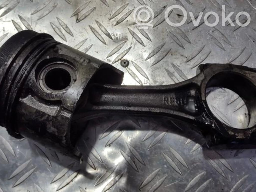 Mazda 626 Piston avec bielle 