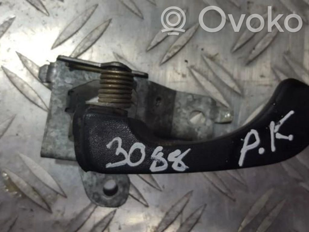 Manecilla interna puerta delantera   MR138449,MR138449