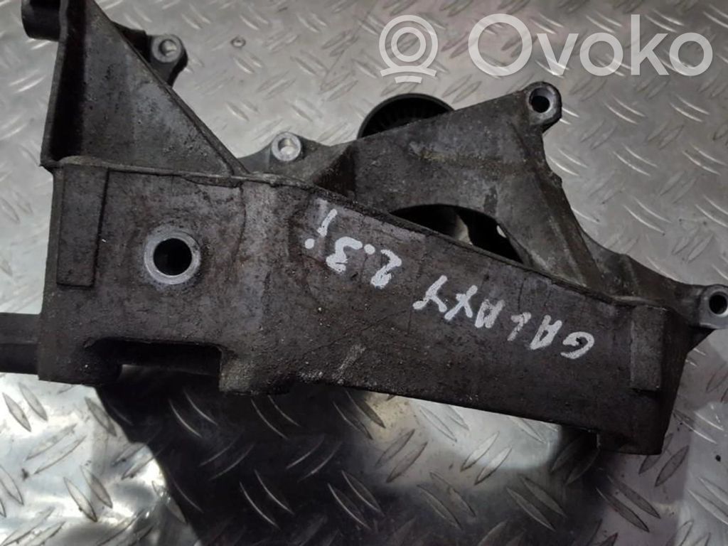 Ford Galaxy Engine mounting bracket 