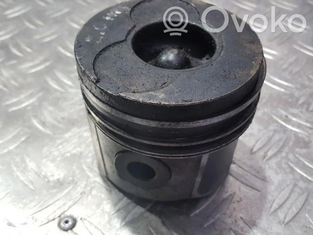 Piston