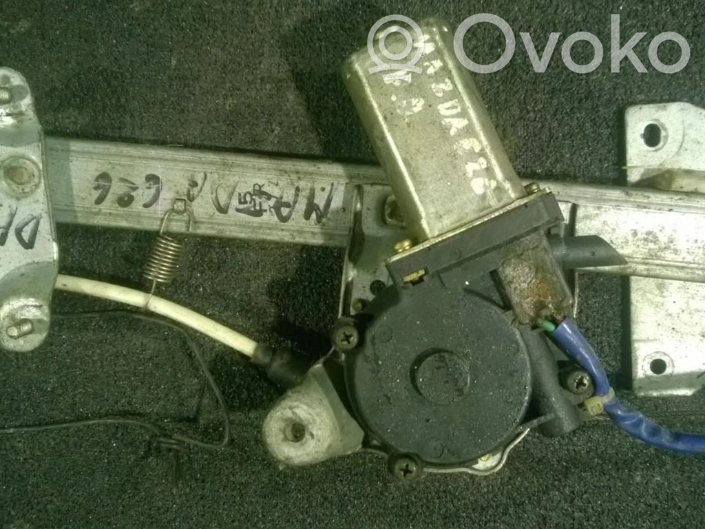 Mazda 626 Motor del regulador de la ventanilla de la puerta delantera