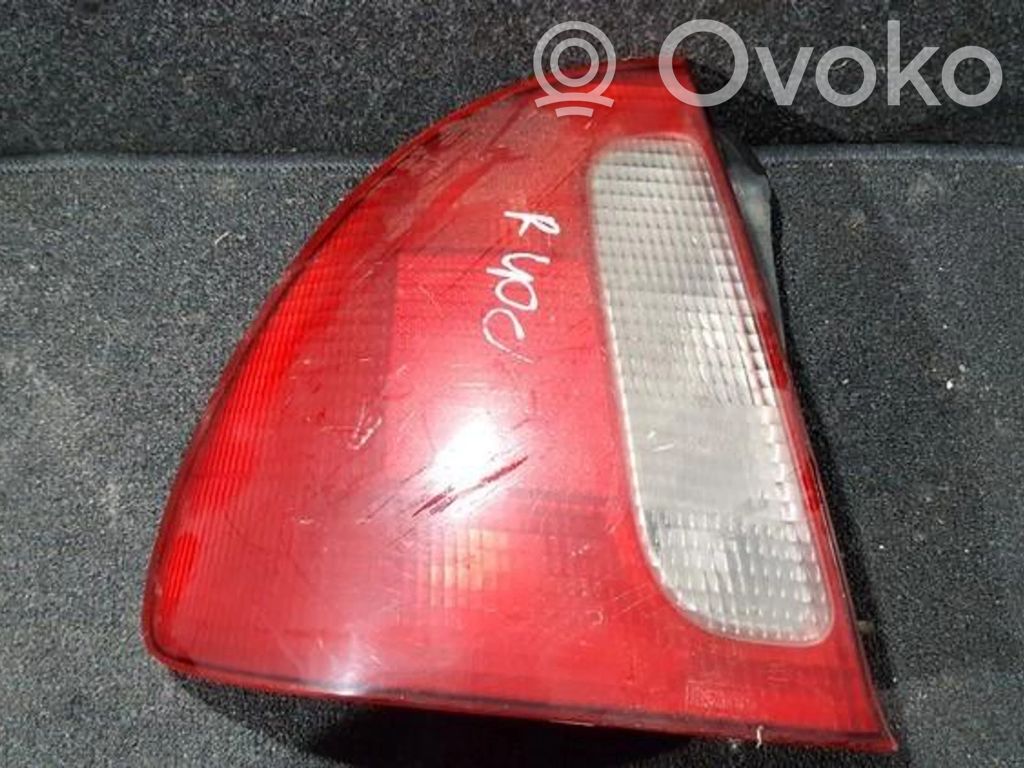 Rover 414 - 416 - 420 Feux arrière / postérieurs