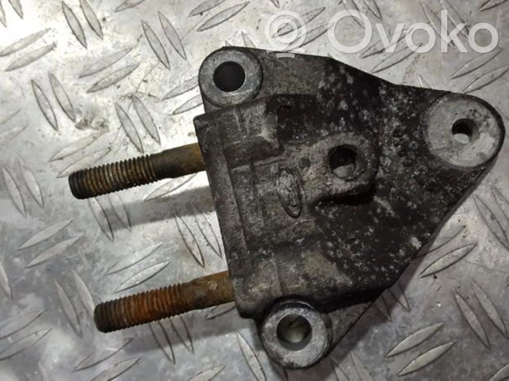Ford Mondeo Mk III Engine mount bracket 