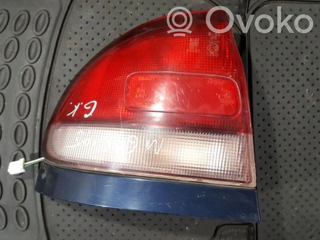 Mazda 626 Feux arrière / postérieurs