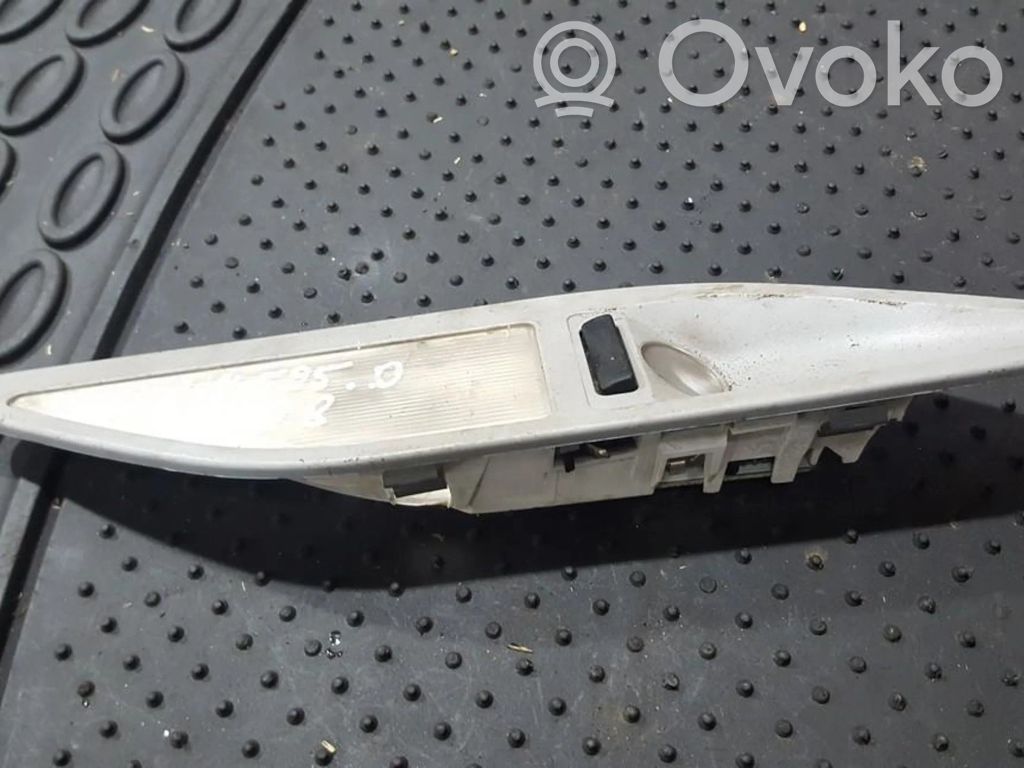 Etuistuimen valo   39820204,39820204
