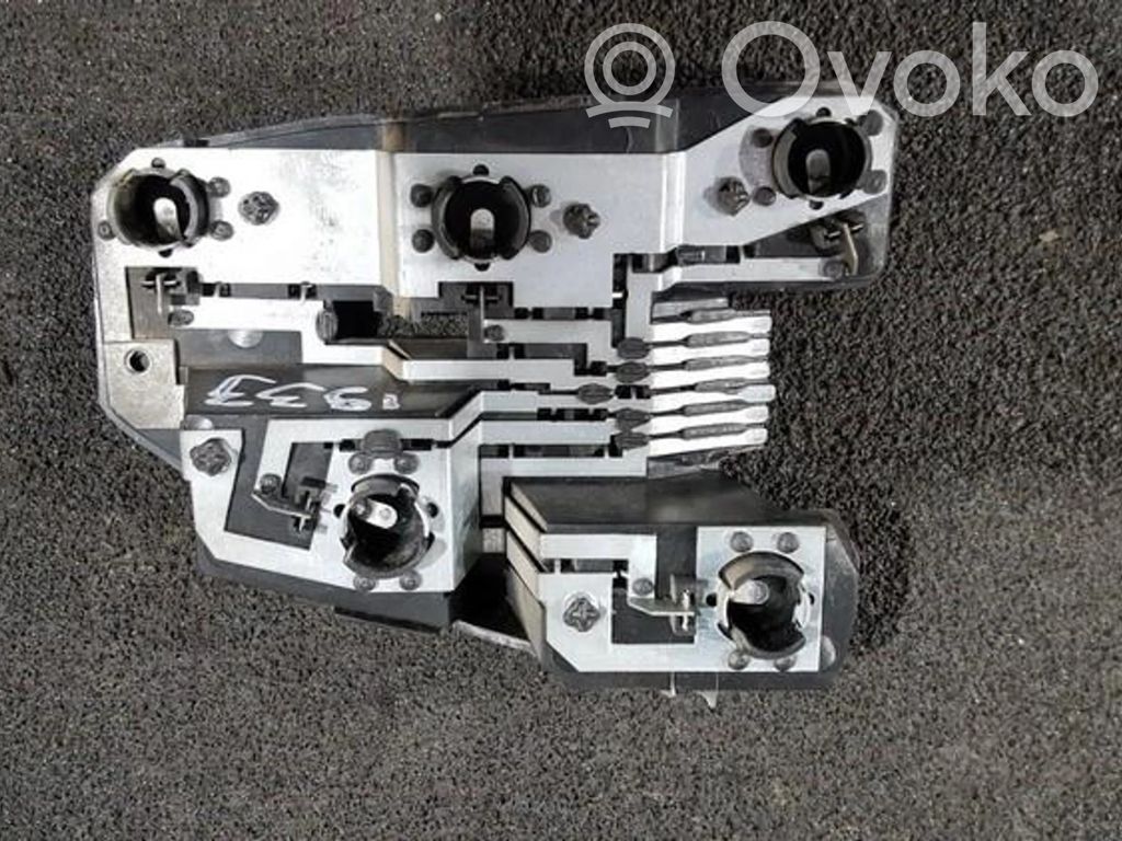Rover 414 - 416 - 420 Porte ampoule de feu arrière