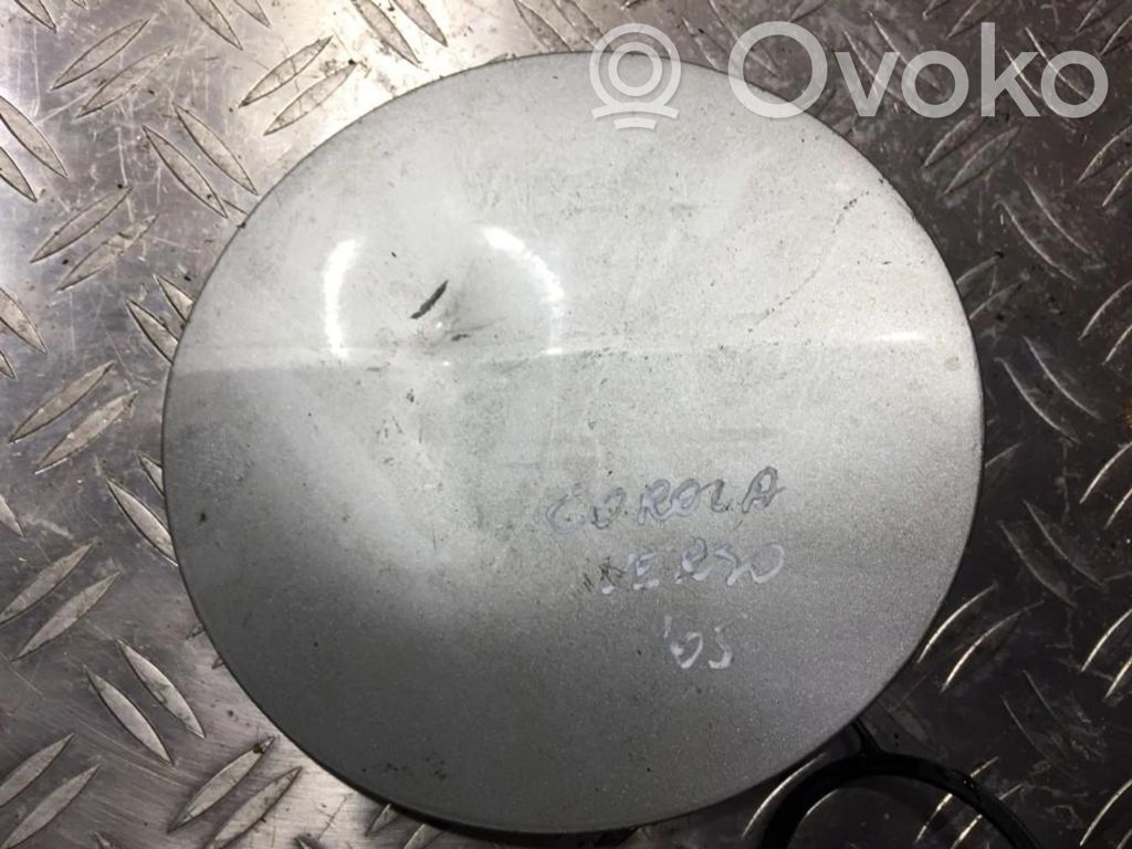 Polttoainesäiliön korkki