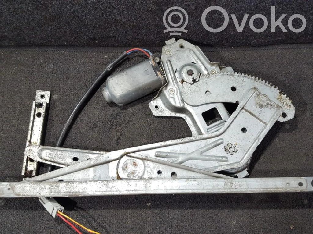 Regulador con motor de la ventanilla de la puerta corredera