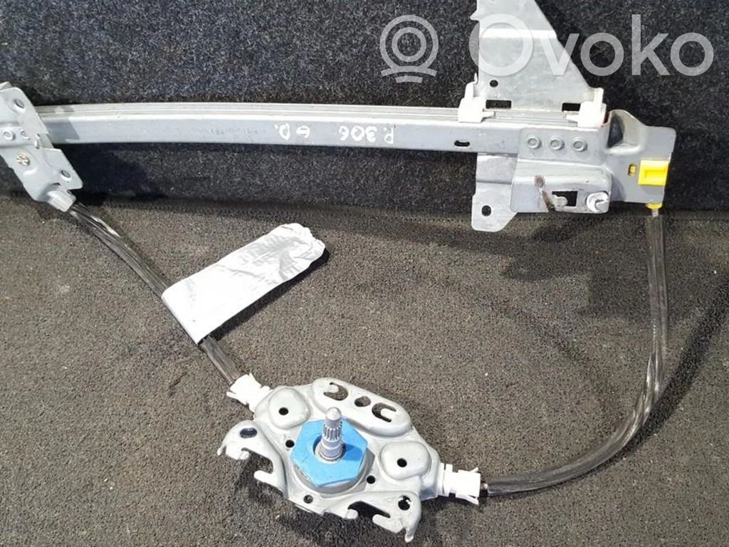 Nissan Almera N16 Regulador con motor de la ventanilla de la puerta corredera 