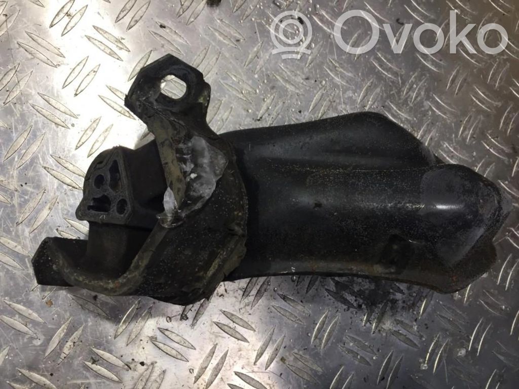 Opel Corsa B Engine mount bracket 