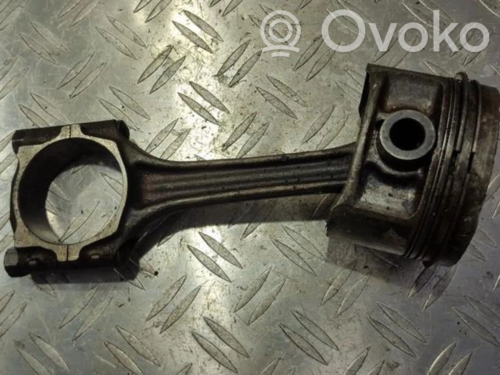 Audi A4 S4 B5 8D Pistón con biela 