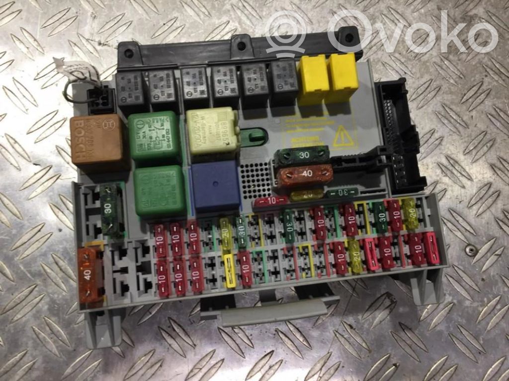 Opel Vectra B Set scatola dei fusibili 