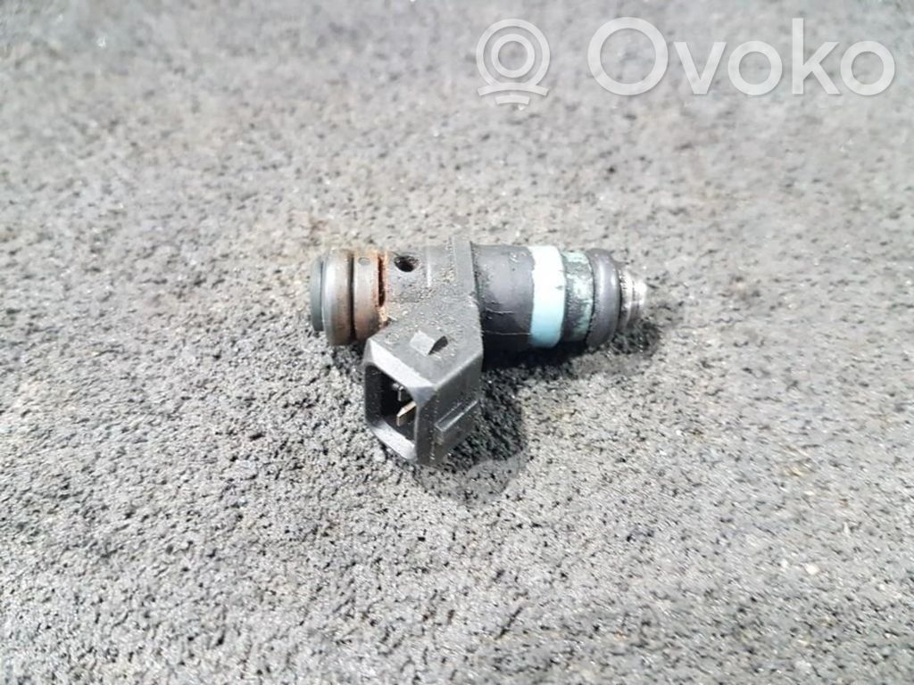 Renault Clio II Injector combustibil 