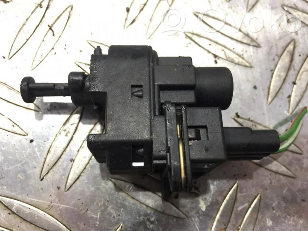 Interruptor sensor del pedal de freno   93BB13480BC,93BB13480BC