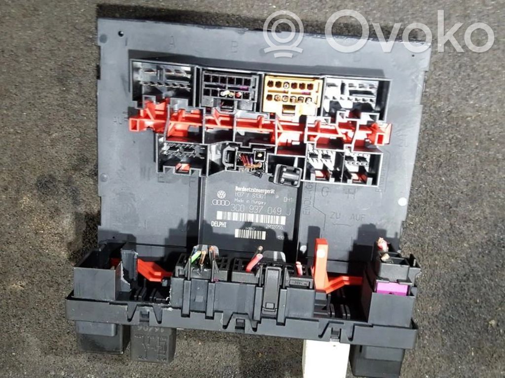 Volkswagen PASSAT B6 Modul confort 