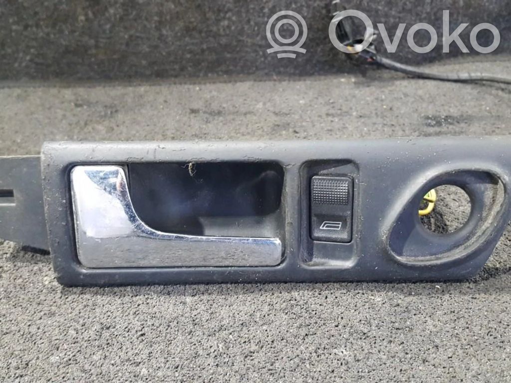Audi A6 S6 C4 4A Manecilla interna puerta delantera 