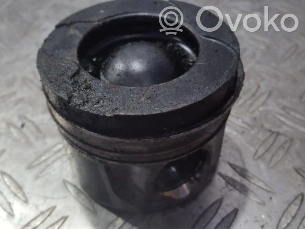 Piston