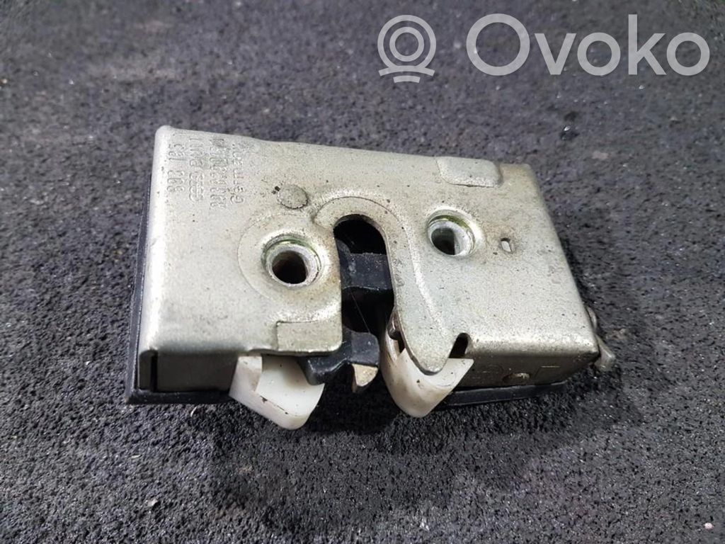 Audi 80 90 B3 Încuietoare ușă spate 