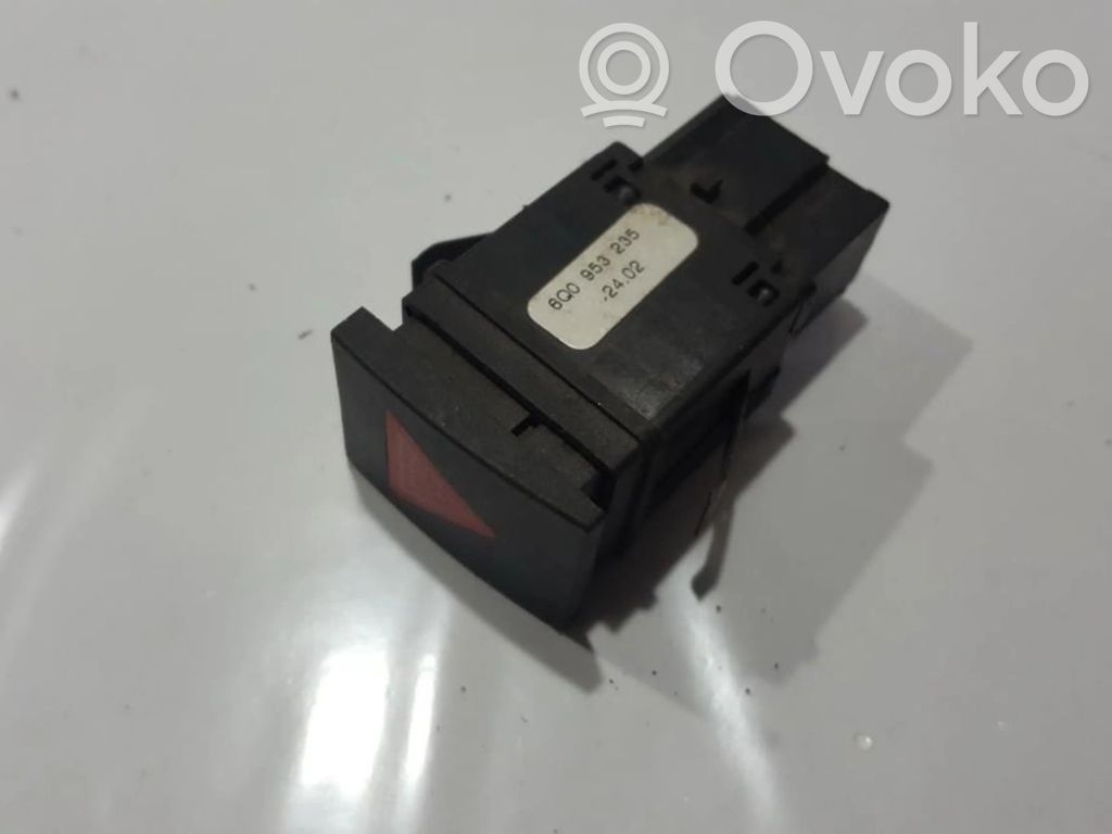 Volkswagen Polo Comutator lumini pericol 