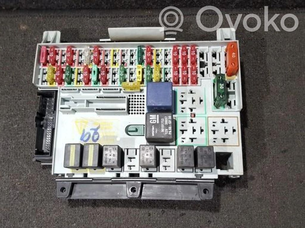 Opel Vectra B Set scatola dei fusibili 