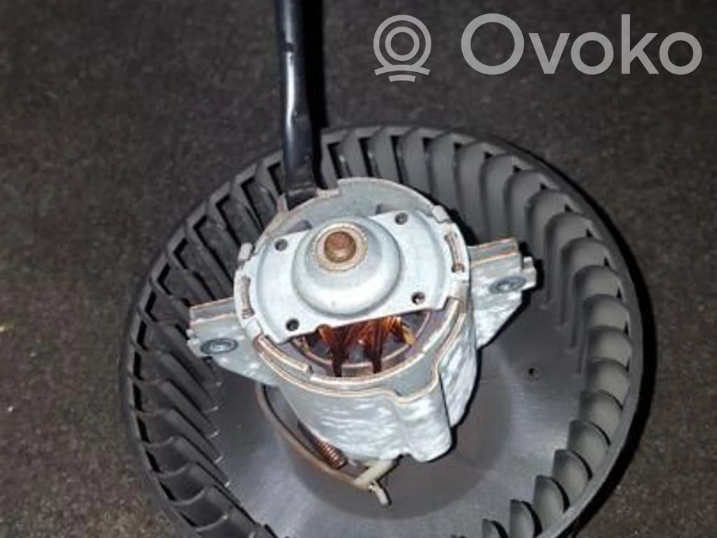 Ford Puma Ventilator aerotermă
