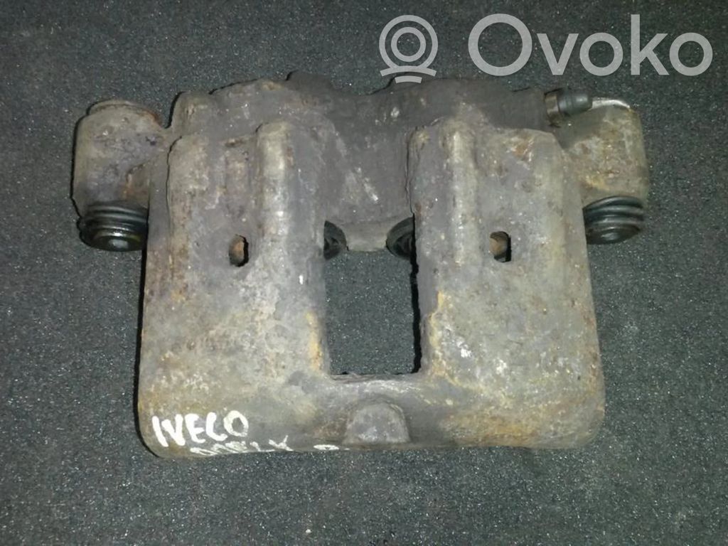 Caliper de freno delantero