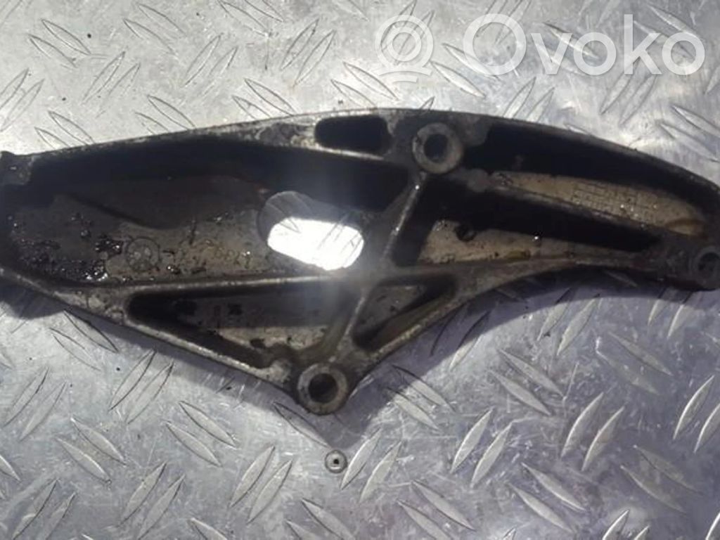 Engine mounting bracket   11811139424,11811139424,11811139424,11811139424