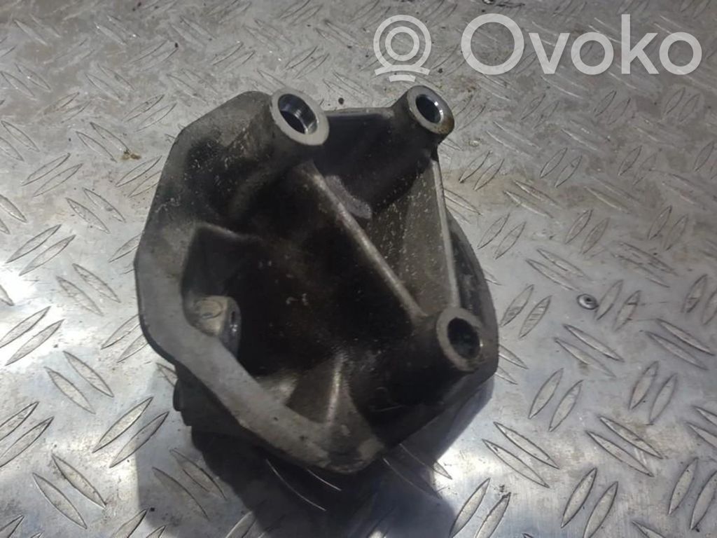 Peugeot 307 Łapa / Mocowanie silnika 