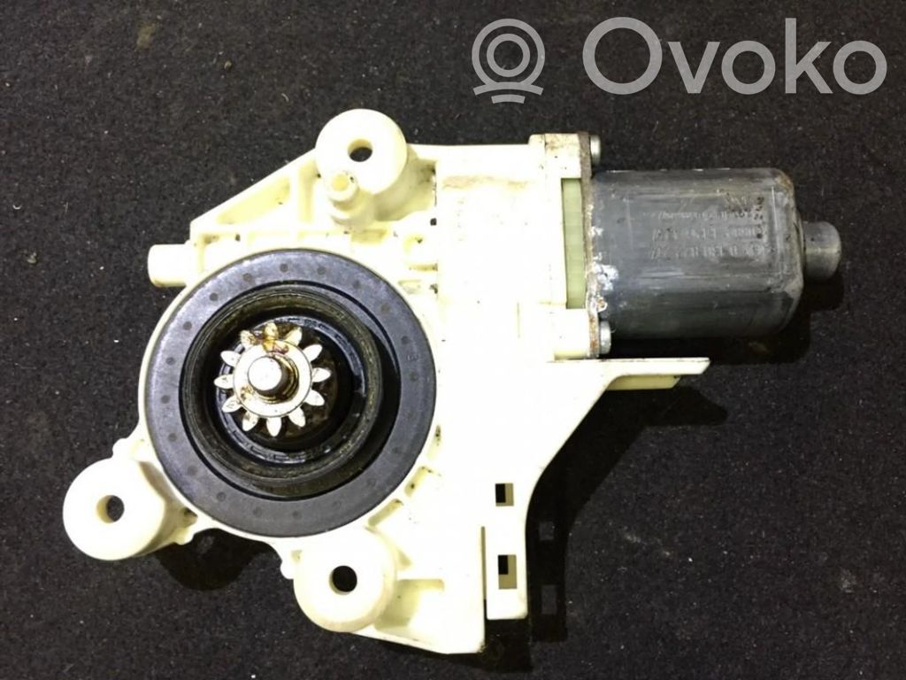 Ford Focus Motorino alzacristalli della portiera anteriore