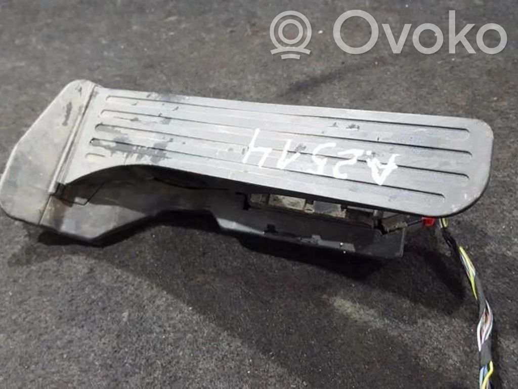 Volkswagen PASSAT B6 Pedale dell’acceleratore 