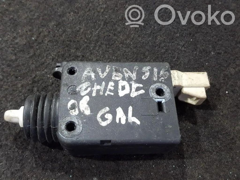 Toyota Avensis T220 Motor închidere centralizată 