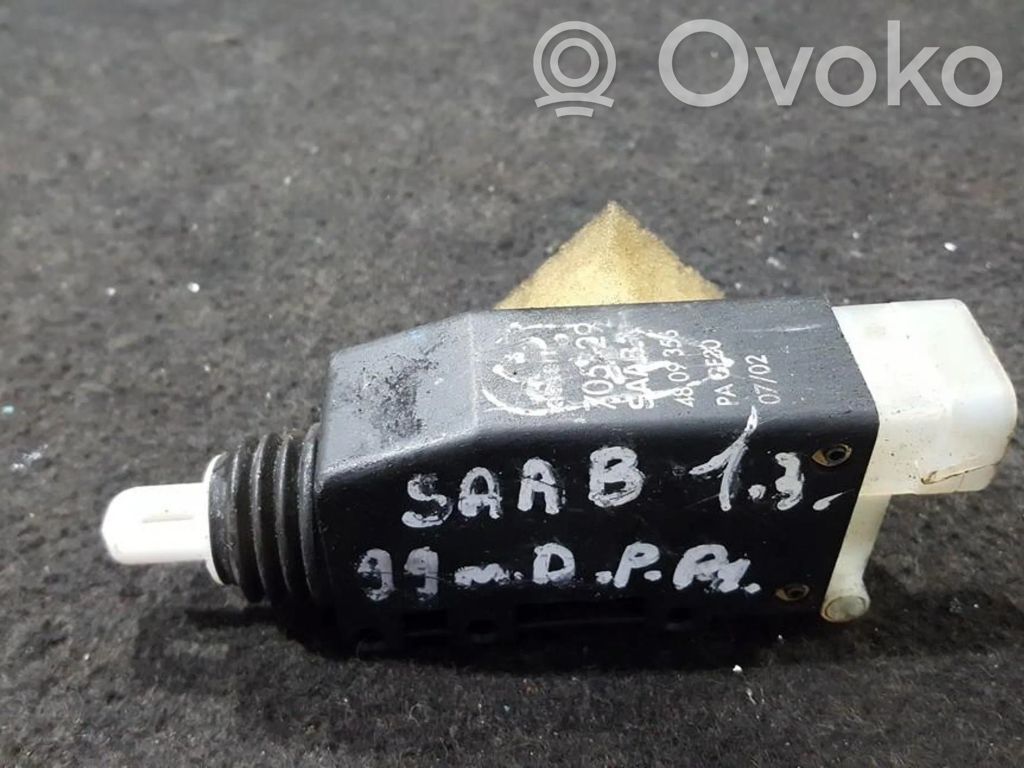 Saab 9-3 Ver1 Motor de bloqueo de puertas 