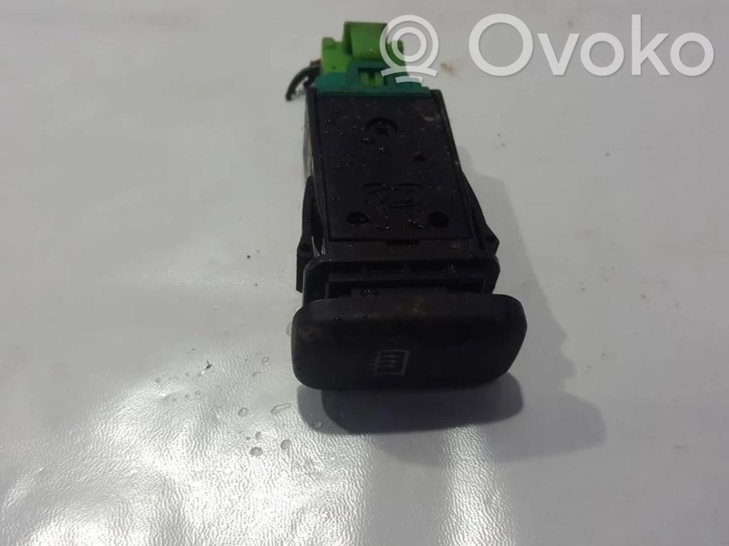 Windscreen/window heater switch   9K19,9K19