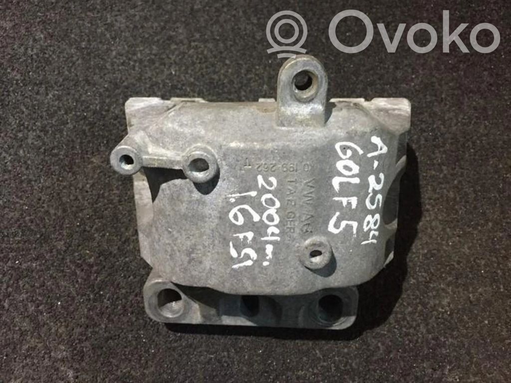 Volkswagen Golf V Supporto di montaggio del motore 