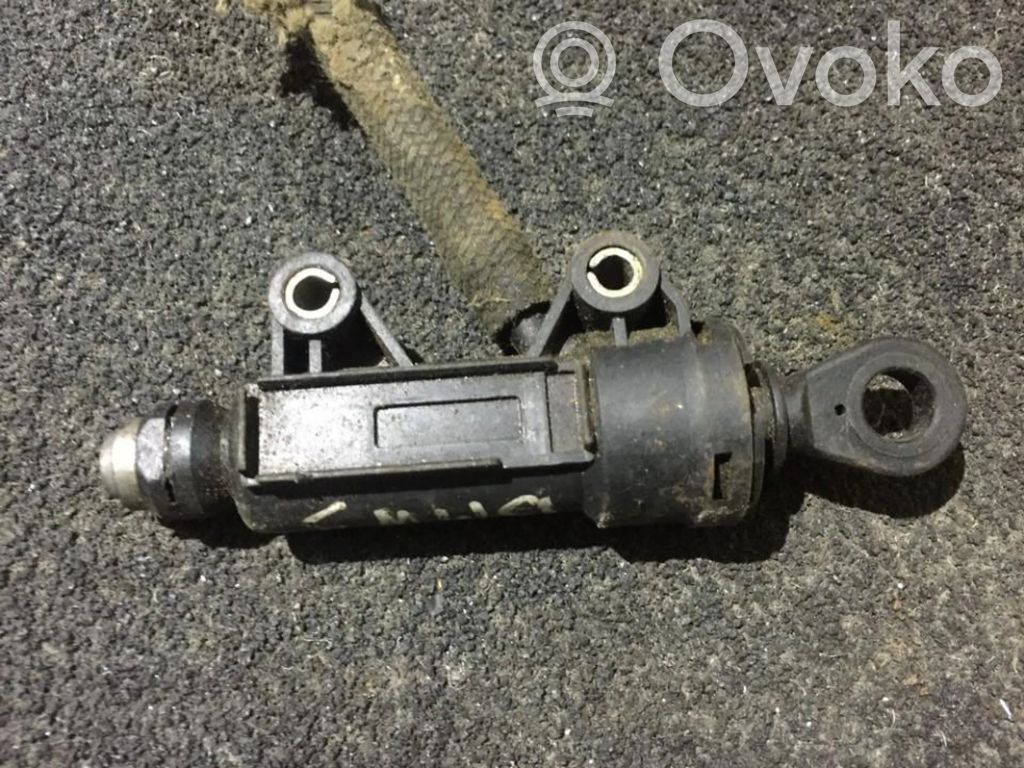 BMW 3 E46 Cilindro maestro de embrague 