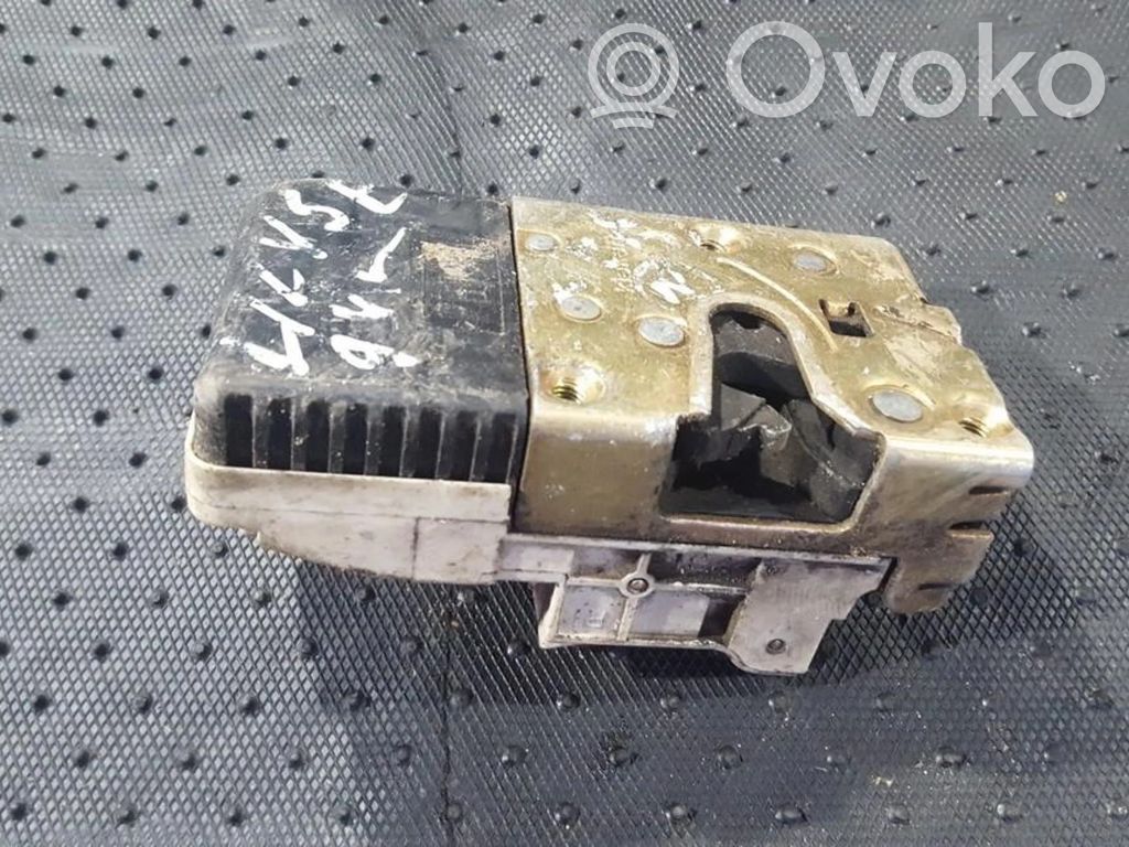Etuoven lukko