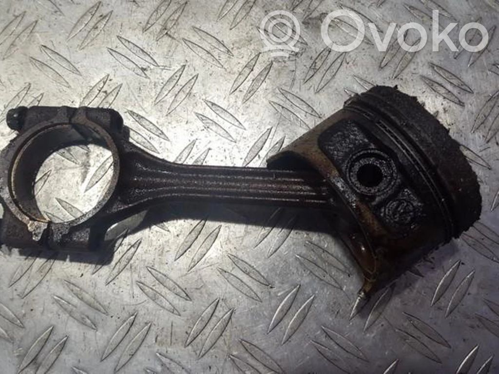 Volkswagen Polo III 6N 6N2 6NF Piston cu bielă 
