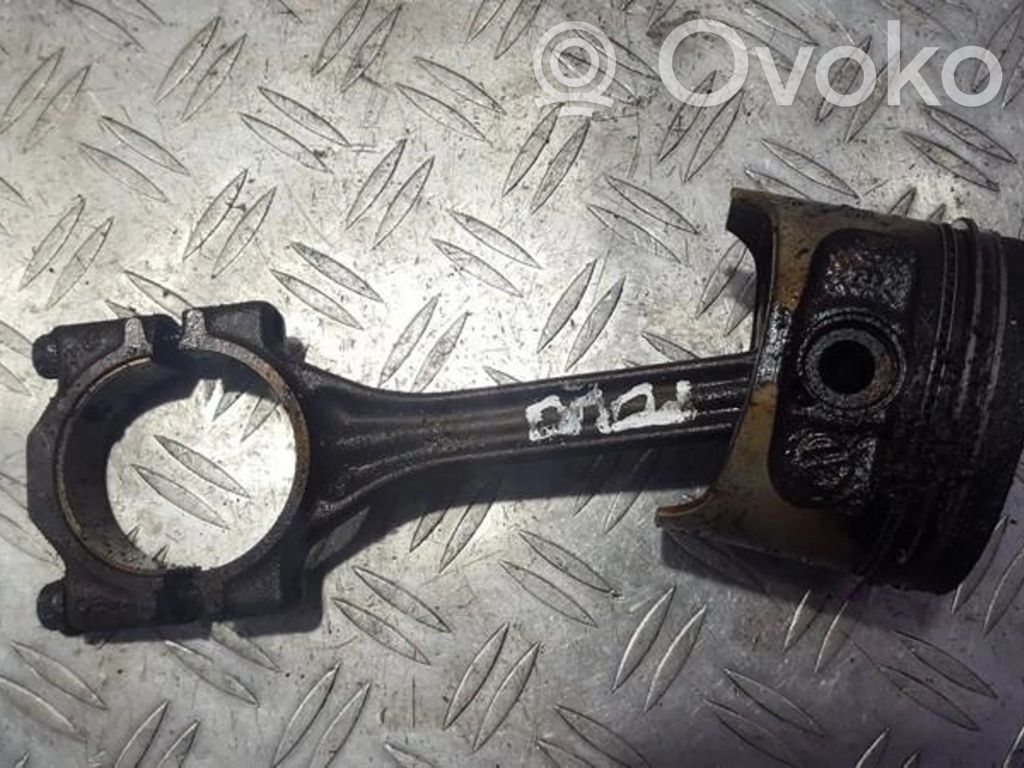 Volkswagen Polo III 6N 6N2 6NF Piston cu bielă 