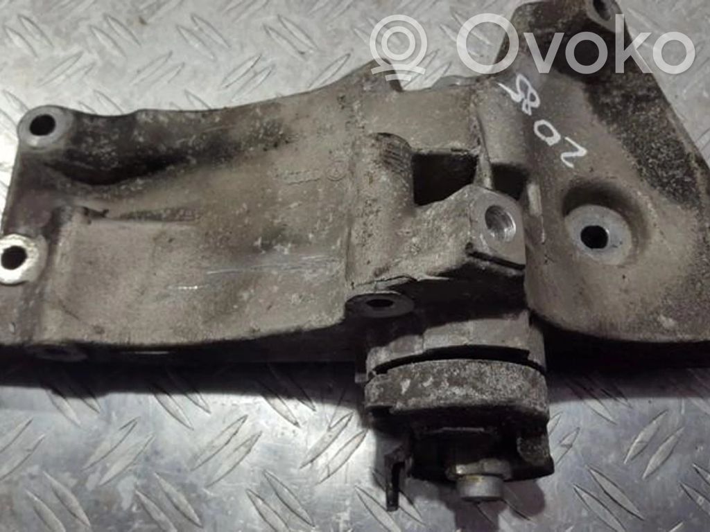 Volkswagen Polo Suport motor 