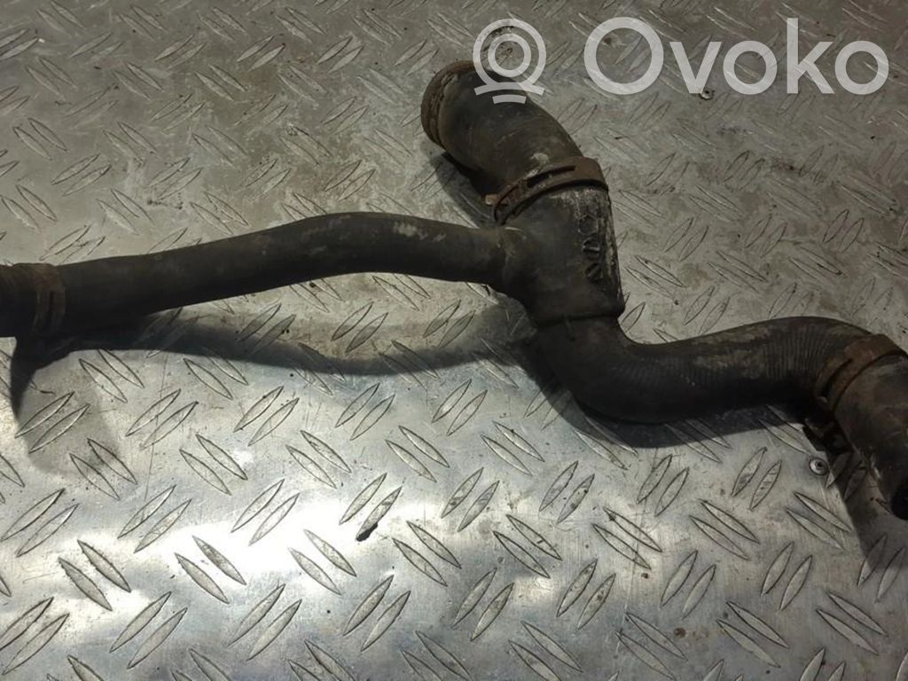 Engine coolant pipe/hose
